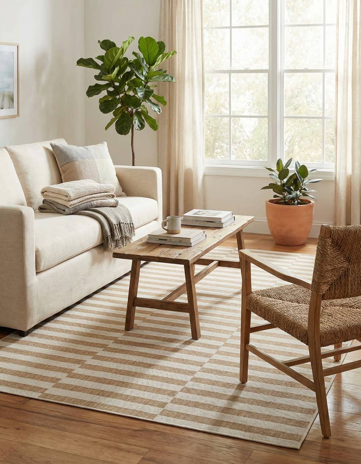 Detail image of 6' x 9' Easy-Clean Striped Indoor / Outdoor Rug