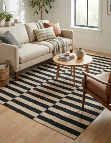 4' 2 x 6' Hand Woven Kilim Modern Wool Rug