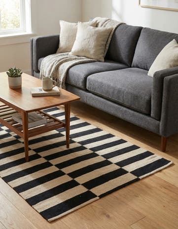 2' 8 x 3' 9 Hand Woven Kilim Modern Wool Rug