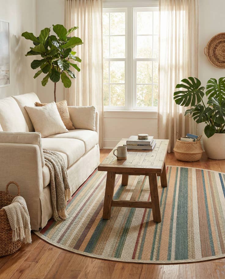 Detail image of 6' x 6' Easy-Clean Baja Indoor / Outdoor Round Rug