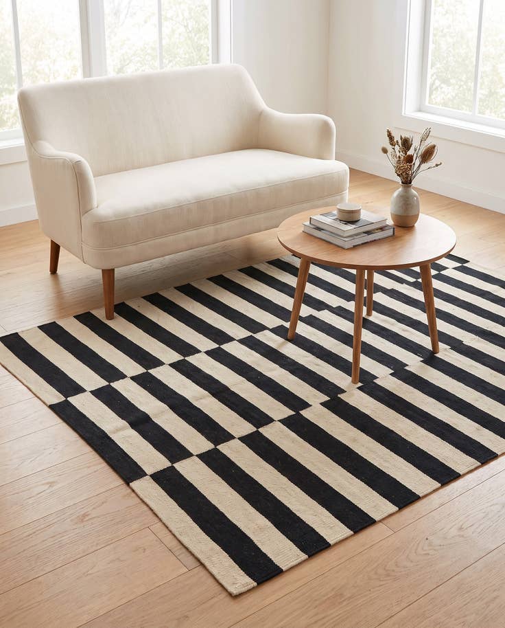 Detail image of 130cm x 180cm Hand Woven Kilim Modern Wool Rug
