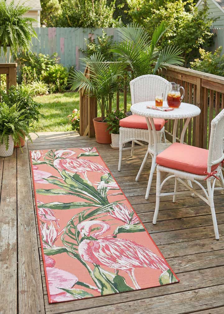 2' x 6' Easy-Clean Botanical Indoor / Outdoor Runner Rug
