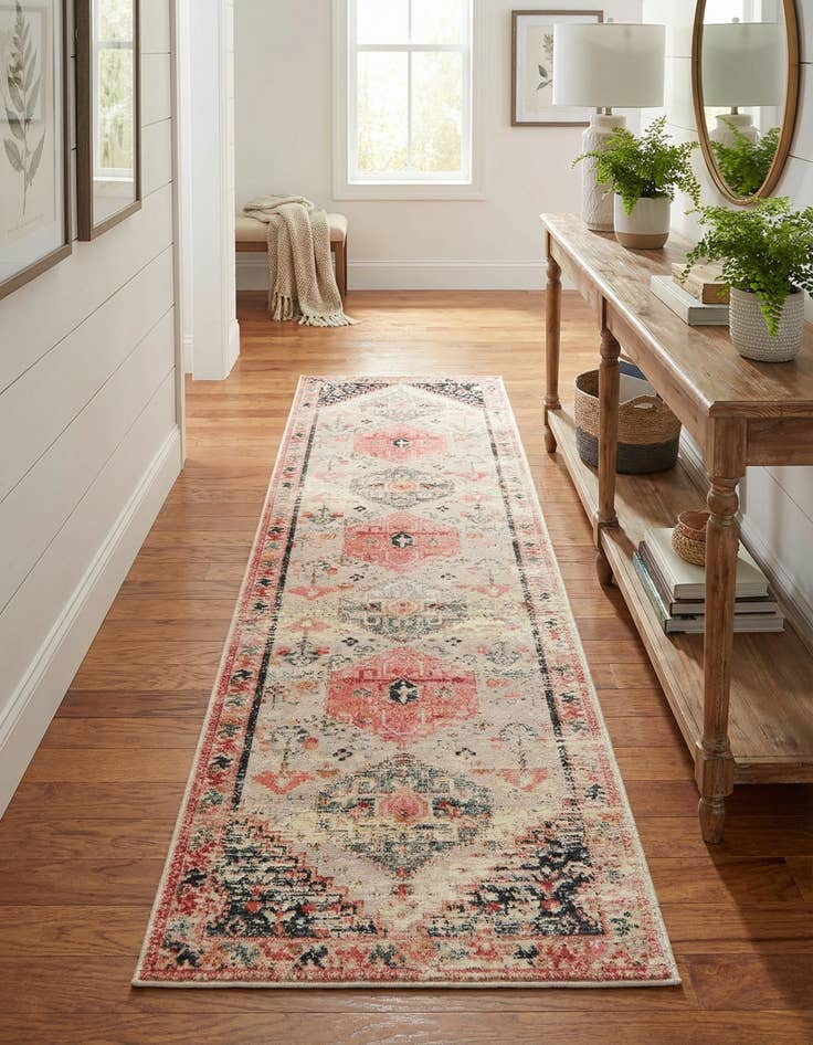 Detail image of 2' 7 x 10'  Washable Traditional Indoor / Outdoor Runner Rug