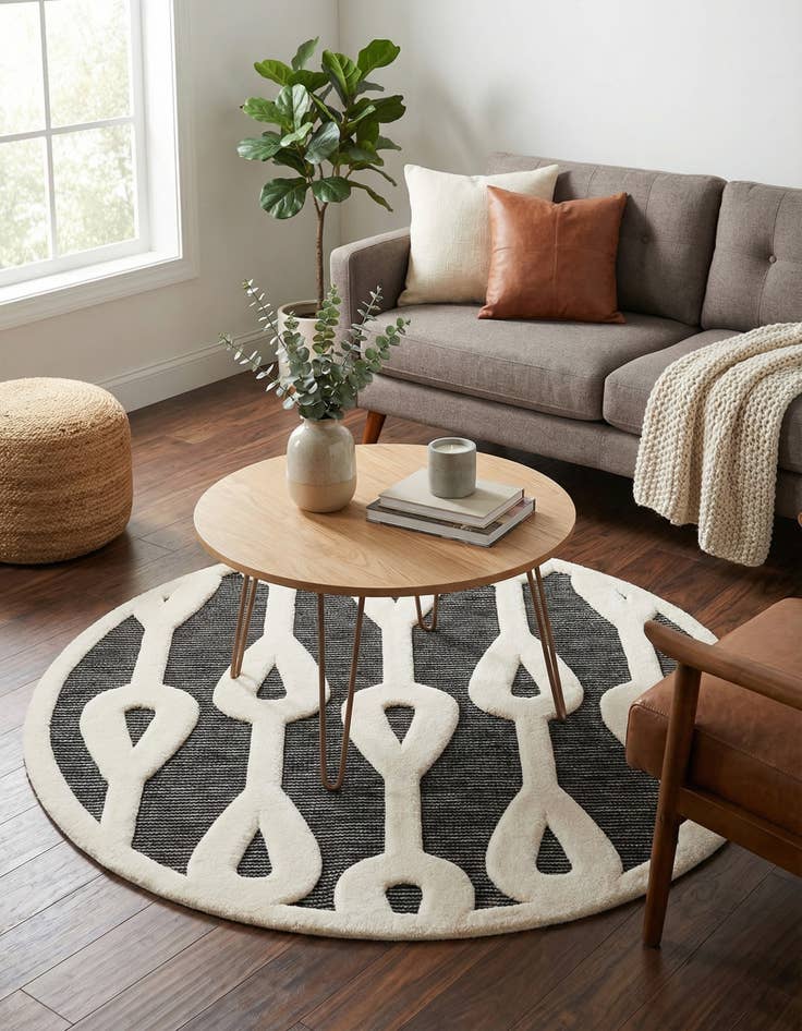 Detail image of 6' x 6' Prismatic Round Rug