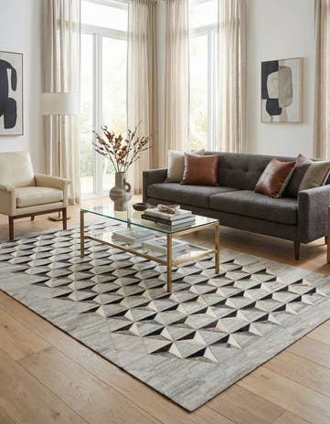 4' 11 x 7' 11 Cowhide - Patchwork Rug