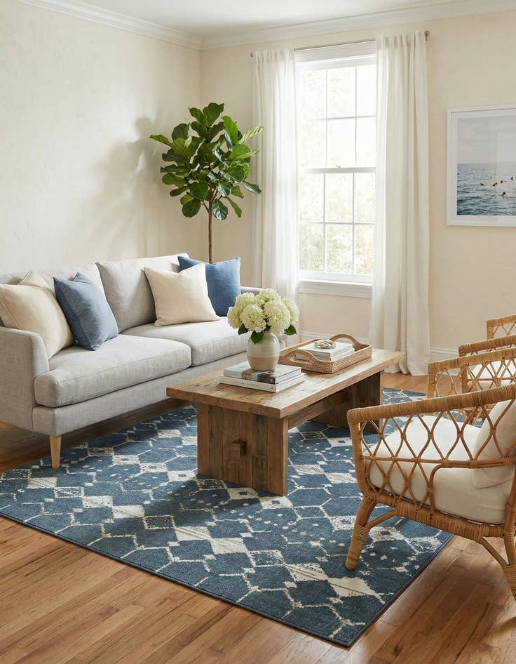 Detail image of 6' x 9' Easy-Clean Trellis Indoor / Outdoor Rug