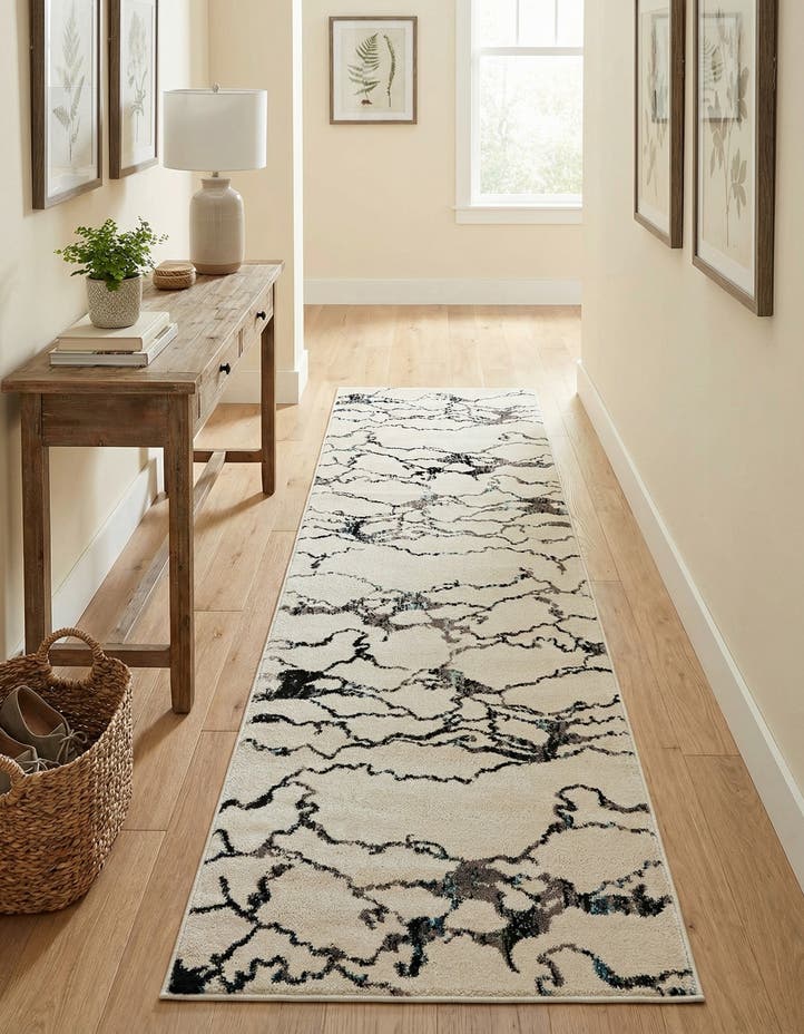2' 7 x 10' Madeline Runner Rug