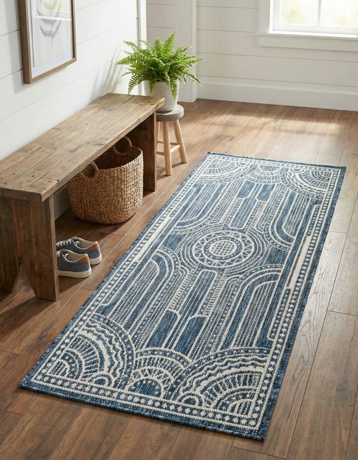 Detail image of  2' x 4'  Washable Traditional Indoor / Outdoor Runner Rug