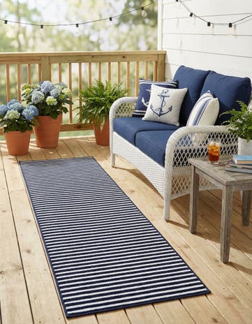 2' 7 x 10' Easy-Clean Sabrina Soto Indoor / Outdoor Runner Rug