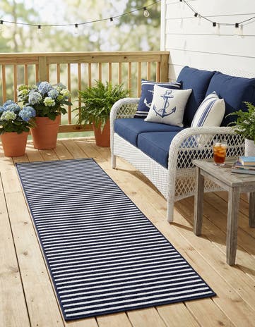 2' 7 x 10' Easy-Clean Sabrina Soto Indoor / Outdoor Runner Rug