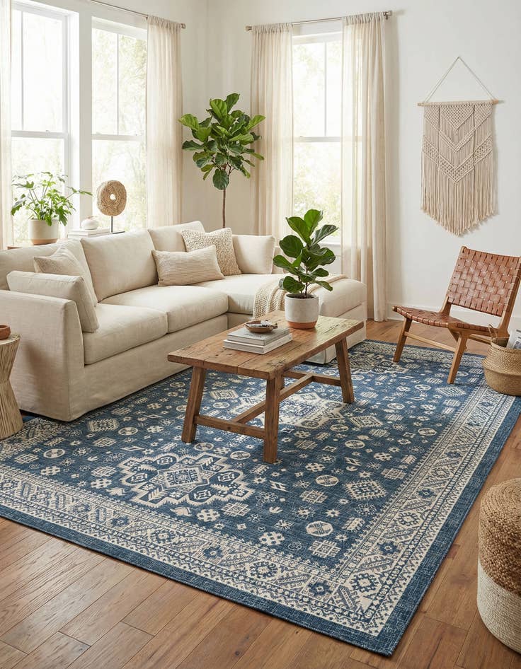 Detail image of 10' x 14'  Washable Aztec Indoor / Outdoor Rug