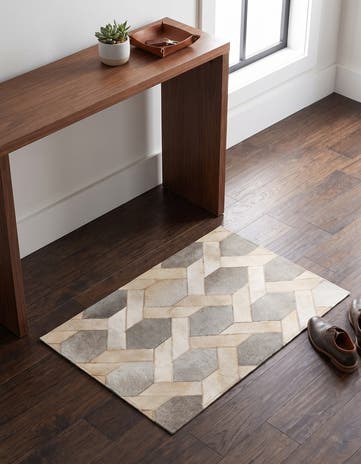 1' 10 x 2' 8 Cowhide Rug