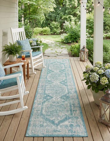 2' 7 x 12' Easy-Clean Traditional Indoor / Outdoor Runner Rug