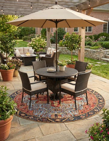 10' x 10' Easy-Clean Traditional Indoor / Outdoor Round Rug