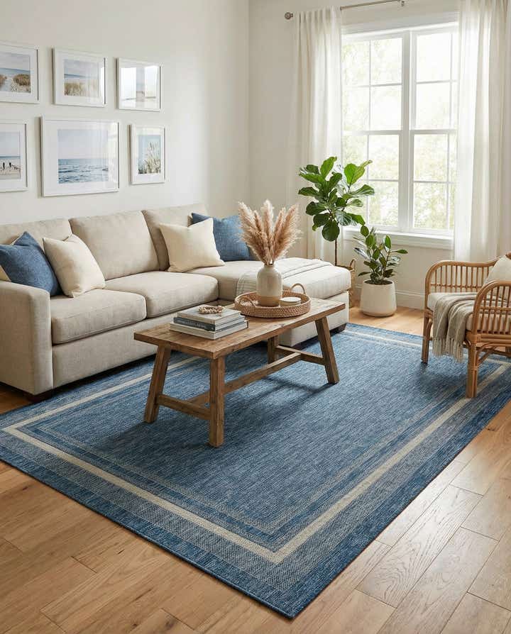 7' x 10' Easy-Clean Border Indoor / Outdoor Rug