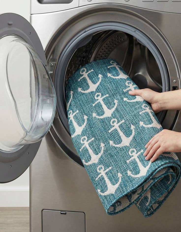 Detail image of 2' 7 x 12'  Washable Coastal Indoor / Outdoor Runner Rug