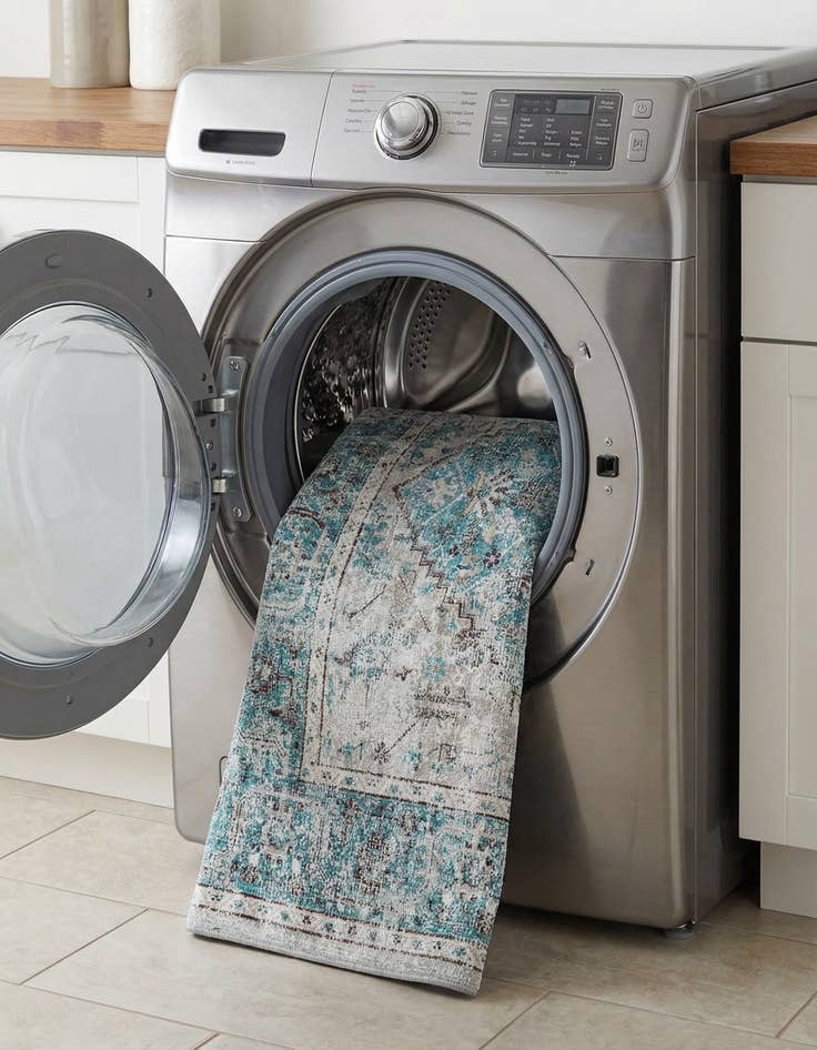 Detail image of 5' x 8'  Washable Yara Rug