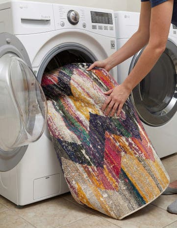 7' 10 x 10' Washable Vivid Oval Rug