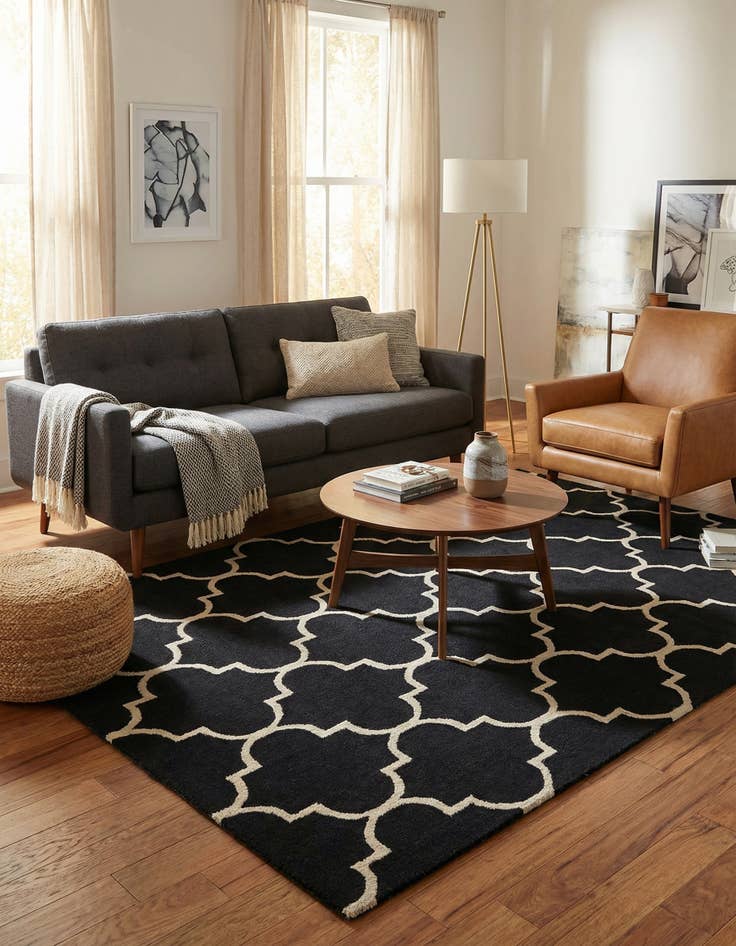 Detail image of 5' 1 x 8' Luna Wool Rug