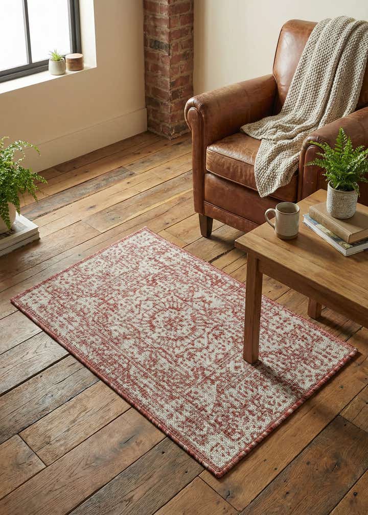 2' x 3' 1 Easy-Clean Traditional Indoor / Outdoor Rug