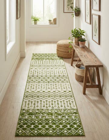 2' 7 x 10' Moroccan Trellis Runner Rug