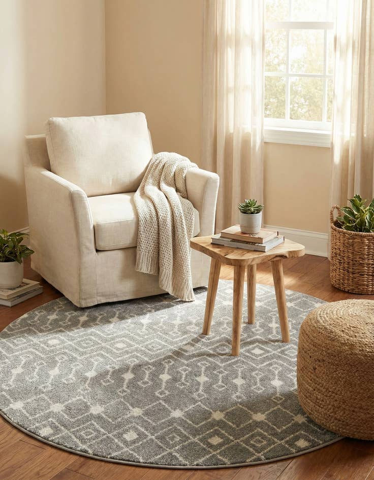 Detail image of 6' x 6' Moroccan Trellis Round Rug