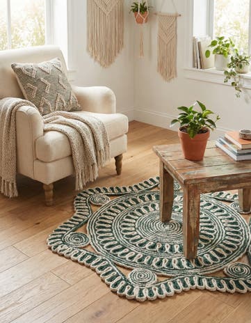 3' 1 x 3' 1 Handmade Braided Jute Round Rug