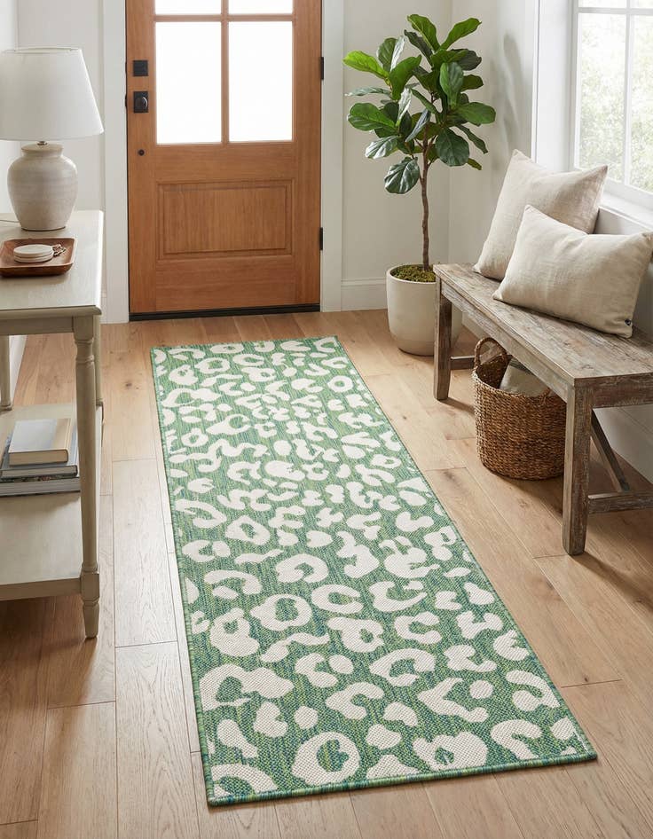 Detail image of 2' x 5' 3 Easy-Clean Safari Indoor / Outdoor Runner Rug