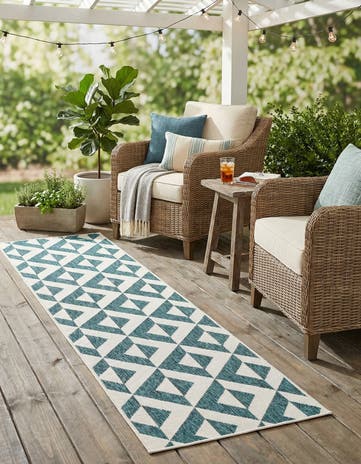 2' x 8' Easy-Clean Jill Zarin Napa Indoor / Outdoor Runner Rug