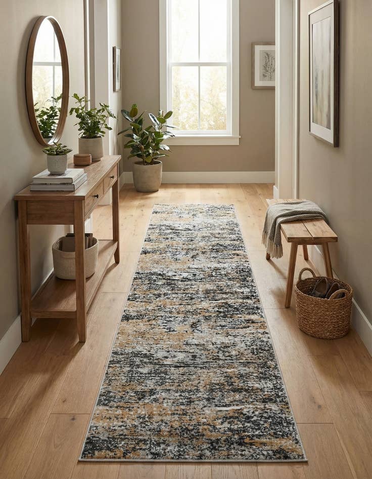 Detail image of 2' 7 x 13' Leipzig Runner Rug