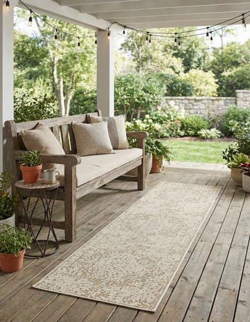 2' x 8' Easy-Clean Traditional Indoor / Outdoor Runner Rug