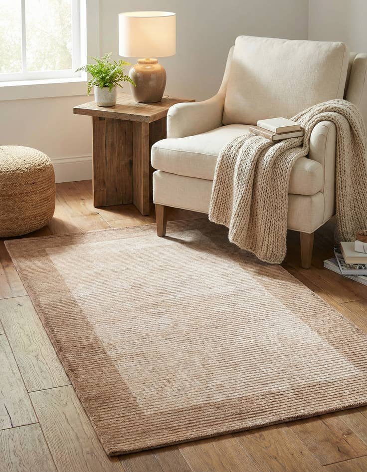 Detail image of  2' 7 x 4' 10  Hand Knotted Darya Wool Rug