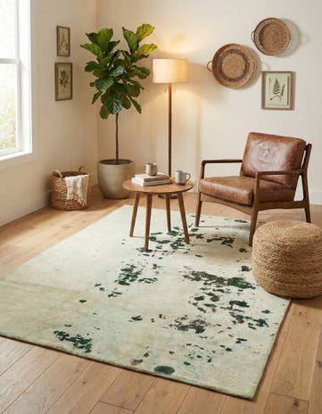 4' x 5' Hand Knotted Ultra Vintage Persian Wool Rug