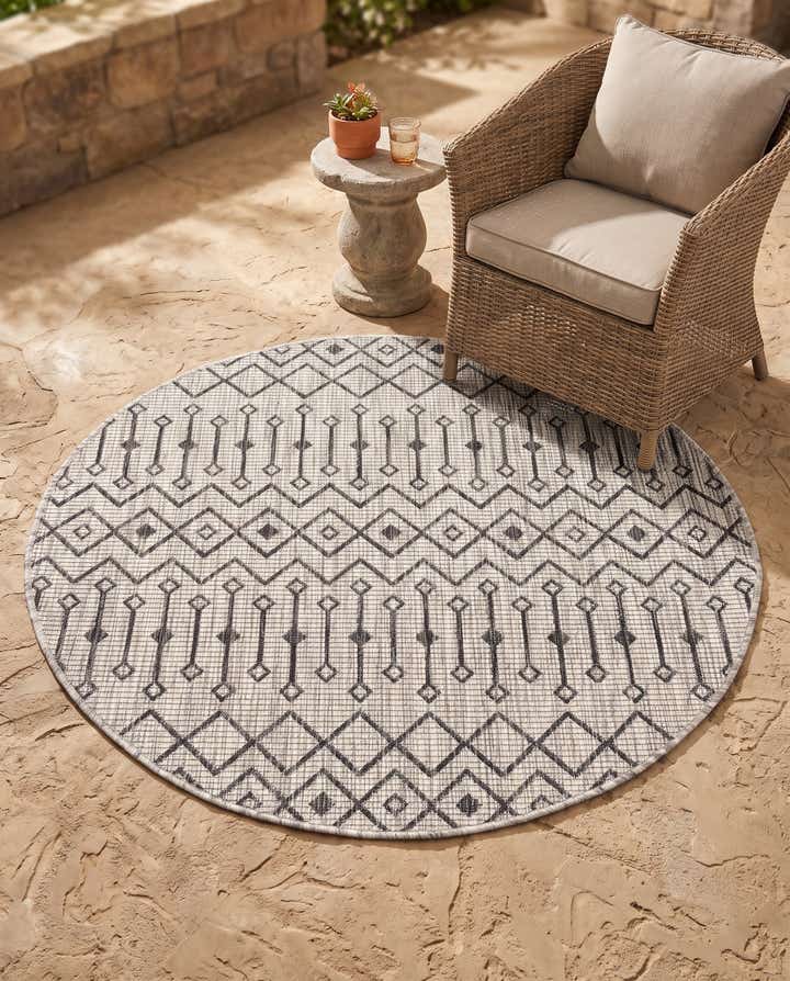 4' x 4' Easy-Clean Lattice Indoor / Outdoor Round Rug