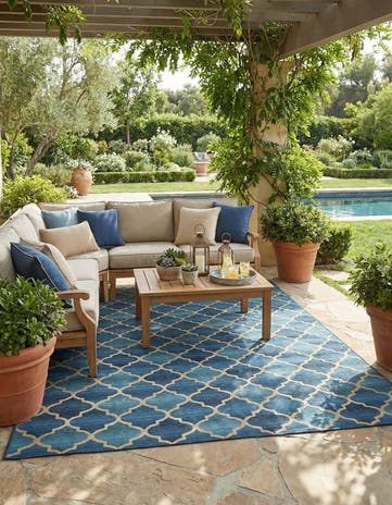 10' x 12' Easy-Clean Trellis Indoor / Outdoor Rug