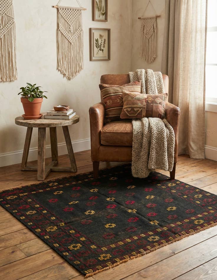 Detail image of  4' 3 x 4' 4  Hand Knotted Sumak Wool Square Rug