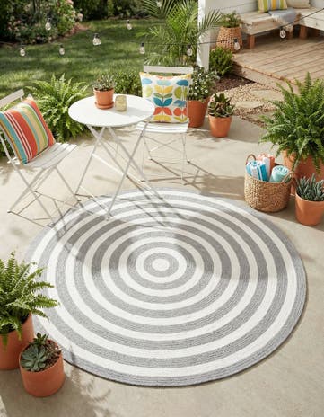5' 3 x 5' 3 Easy-Clean Eco Verse Washable Indoor / Outdoor Round Rug