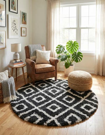 Black and White Athena Shag Round Rug