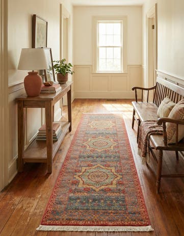 2' 7 x 10' Amina Runner Rug