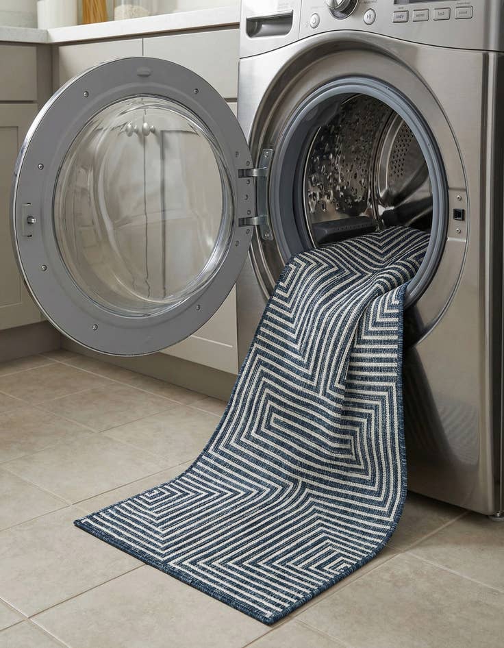 Detail image of 2' x 8'  Washable Modern Indoor / Outdoor Runner Rug