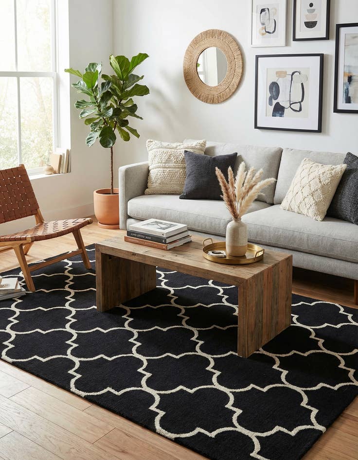 Detail image of 5' 1 x 8' Luna Wool Rug