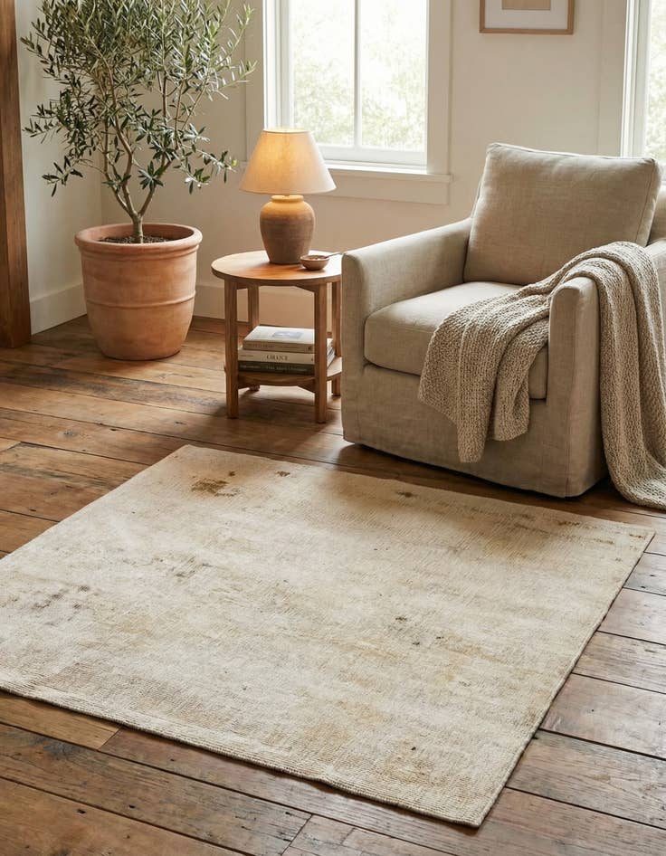 Detail image of 3' 6 x 3' 8  Hand Knotted Ultra Vintage Persian Wool Square Rug