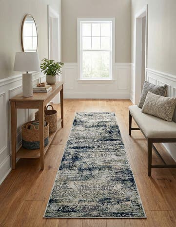 2' 7 x 10' Gossamer Runner Rug