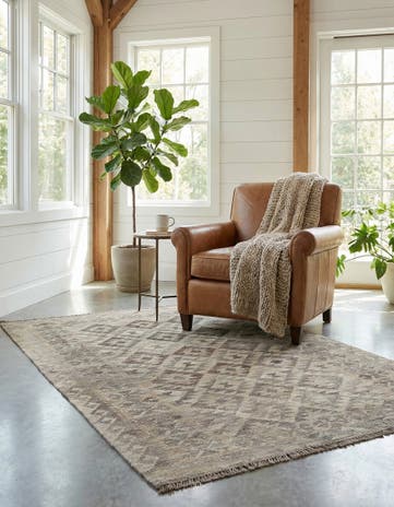 4' 1 x 6' Hand Woven Kilim Maymana Wool Rug