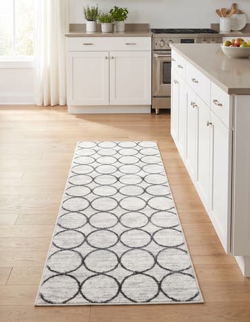 2' x 6' Lattice Trellis Runner Rug