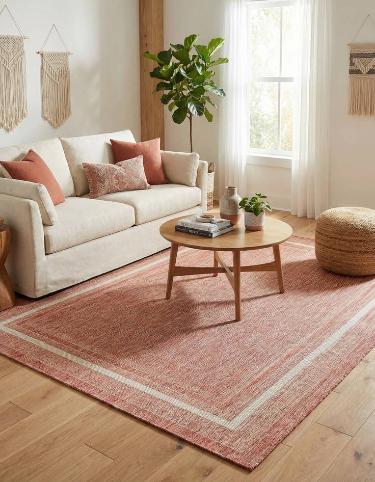 Detail image of 6' x 9'  Washable Border Indoor / Outdoor Rug