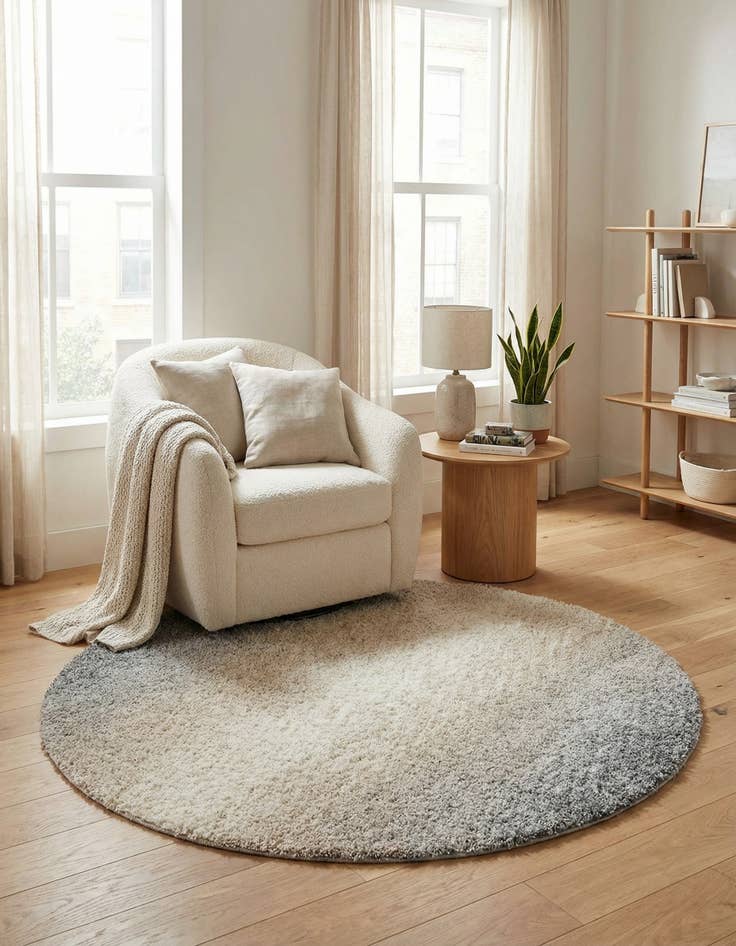 Detail image of 5' x 5' Lagom Shag Round Rug