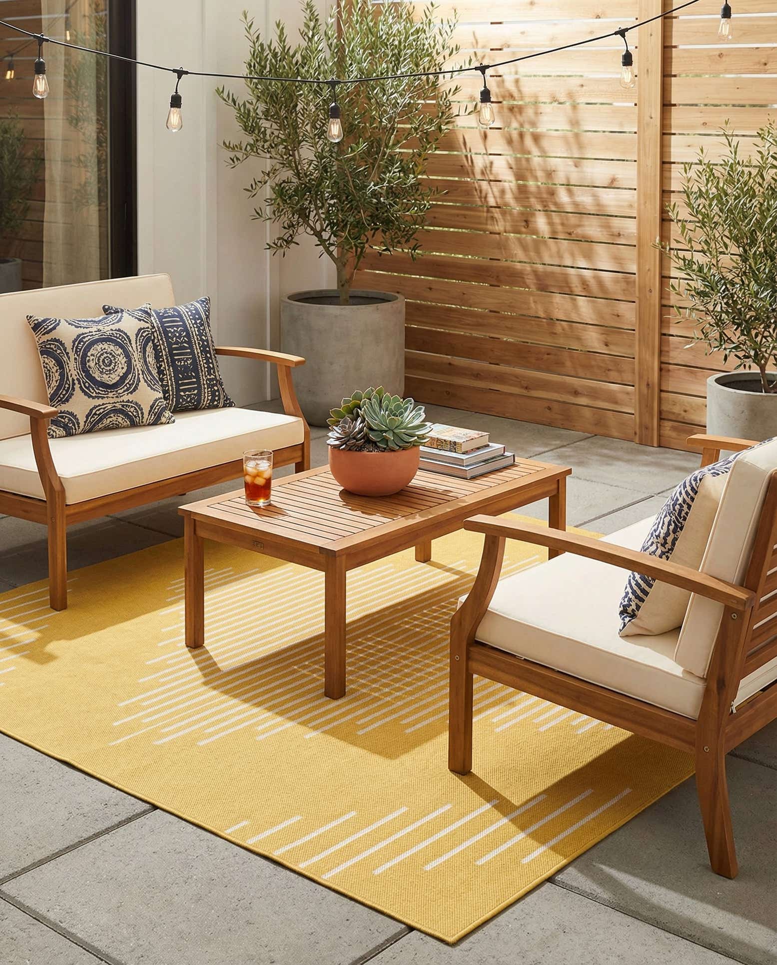 7' x 7' Easy-Clean Modern Indoor / Outdoor Square Rug