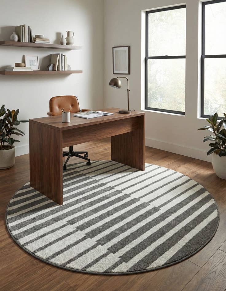 Detail image of 5' x 5' Oslo Round Rug