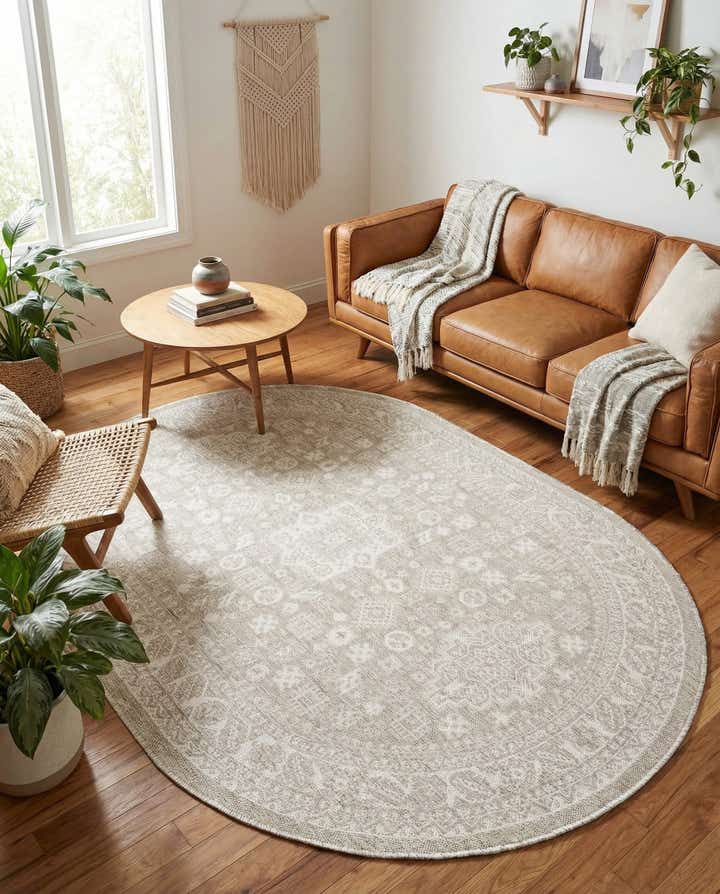 5' 3 x 8' Easy-Clean Aztec Indoor / Outdoor Oval Rug